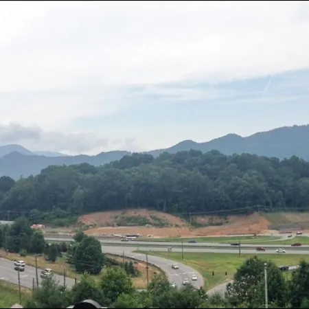 Days Inn By Wyndham Waynesville Nc